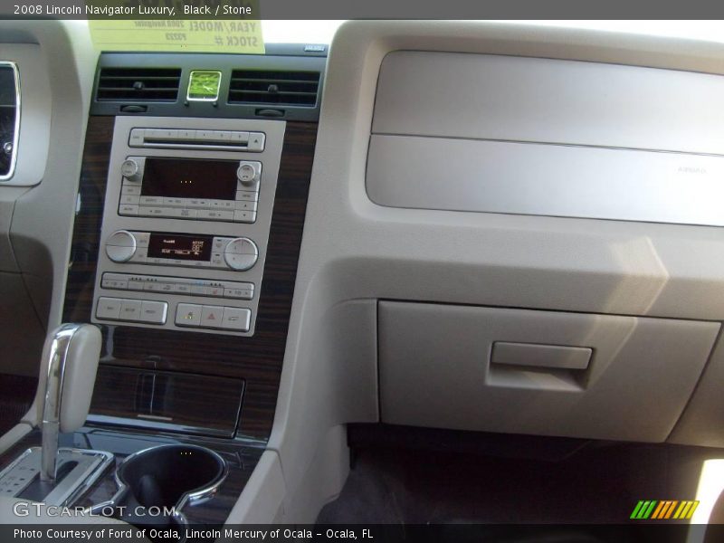 Black / Stone 2008 Lincoln Navigator Luxury