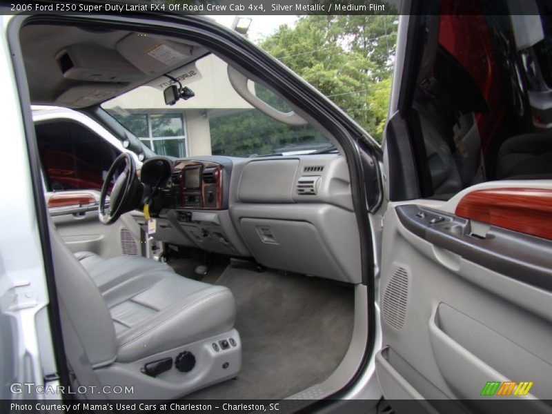 Silver Metallic / Medium Flint 2006 Ford F250 Super Duty Lariat FX4 Off Road Crew Cab 4x4