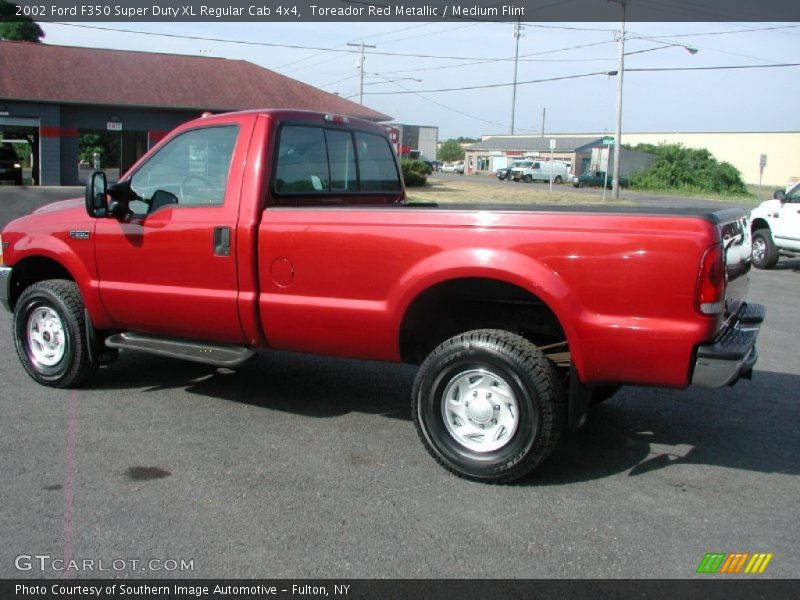 Toreador Red Metallic / Medium Flint 2002 Ford F350 Super Duty XL Regular Cab 4x4