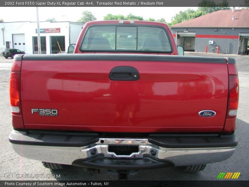 Toreador Red Metallic / Medium Flint 2002 Ford F350 Super Duty XL Regular Cab 4x4