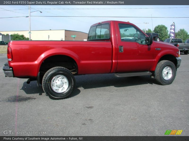 Toreador Red Metallic / Medium Flint 2002 Ford F350 Super Duty XL Regular Cab 4x4
