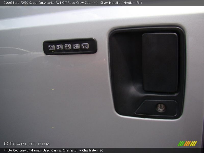 Silver Metallic / Medium Flint 2006 Ford F250 Super Duty Lariat FX4 Off Road Crew Cab 4x4