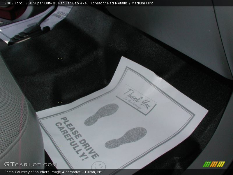 Toreador Red Metallic / Medium Flint 2002 Ford F350 Super Duty XL Regular Cab 4x4