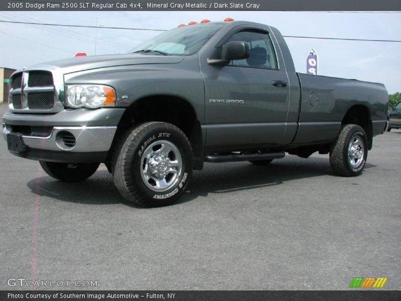 Front 3/4 View of 2005 Ram 2500 SLT Regular Cab 4x4