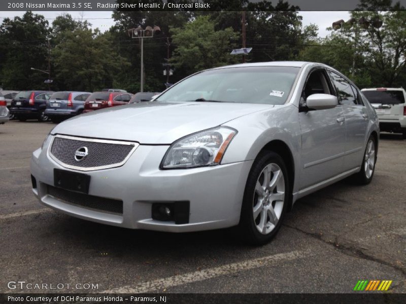 Radiant Silver Metallic / Charcoal Black 2008 Nissan Maxima 3.5 SE