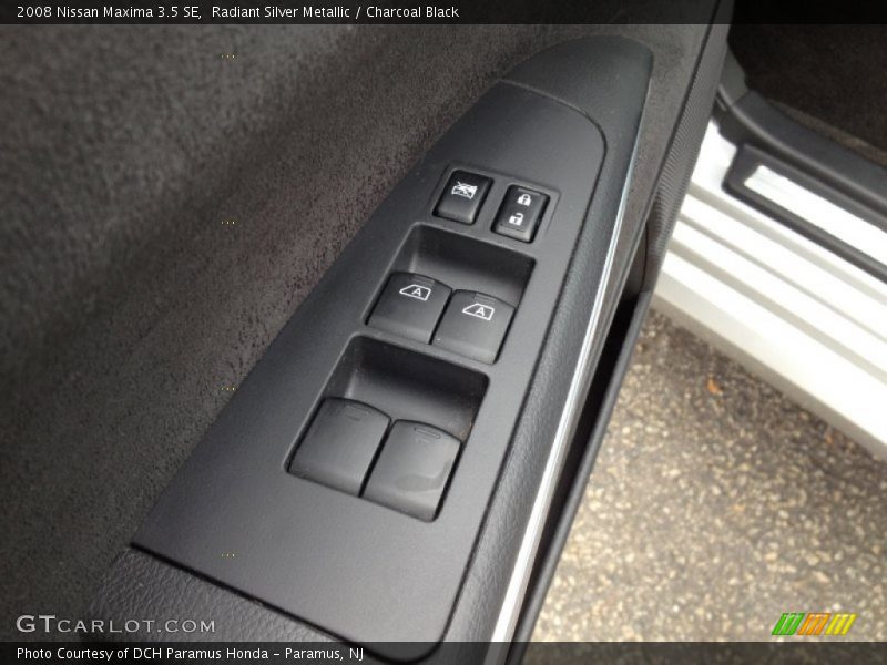 Radiant Silver Metallic / Charcoal Black 2008 Nissan Maxima 3.5 SE
