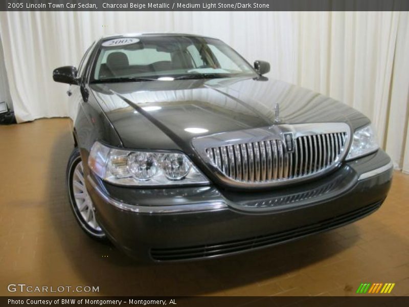 Charcoal Beige Metallic / Medium Light Stone/Dark Stone 2005 Lincoln Town Car Sedan