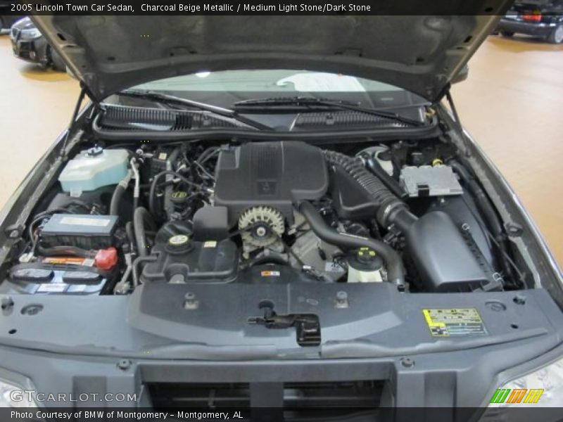  2005 Town Car Sedan Engine - 4.6 Liter SOHC 16-Valve V8