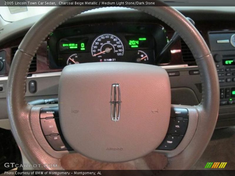  2005 Town Car Sedan Steering Wheel