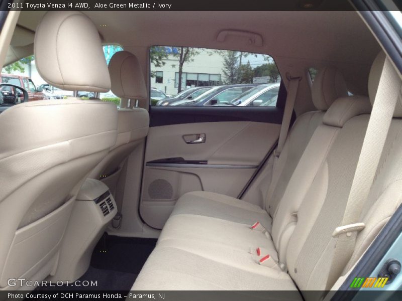 Aloe Green Metallic / Ivory 2011 Toyota Venza I4 AWD