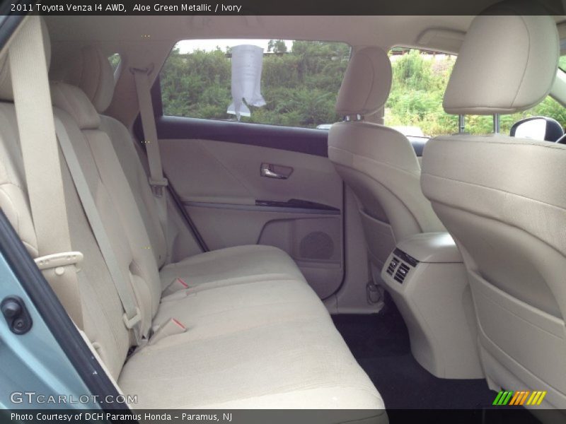 Aloe Green Metallic / Ivory 2011 Toyota Venza I4 AWD