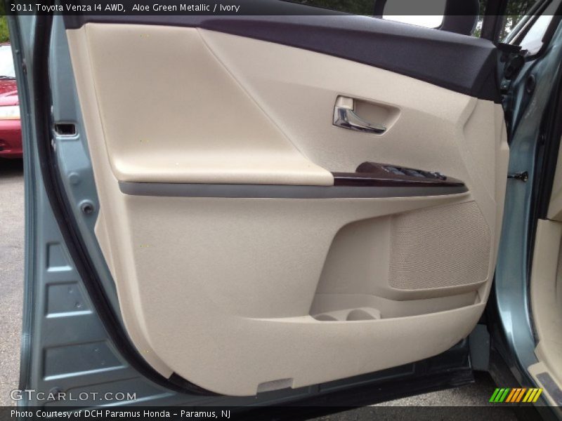 Aloe Green Metallic / Ivory 2011 Toyota Venza I4 AWD