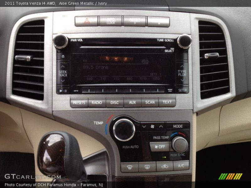 Aloe Green Metallic / Ivory 2011 Toyota Venza I4 AWD