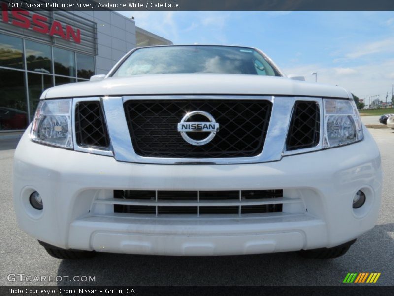 Avalanche White / Cafe Latte 2012 Nissan Pathfinder Silver