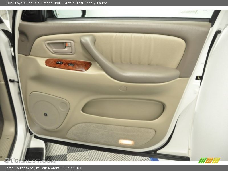 Arctic Frost Pearl / Taupe 2005 Toyota Sequoia Limited 4WD