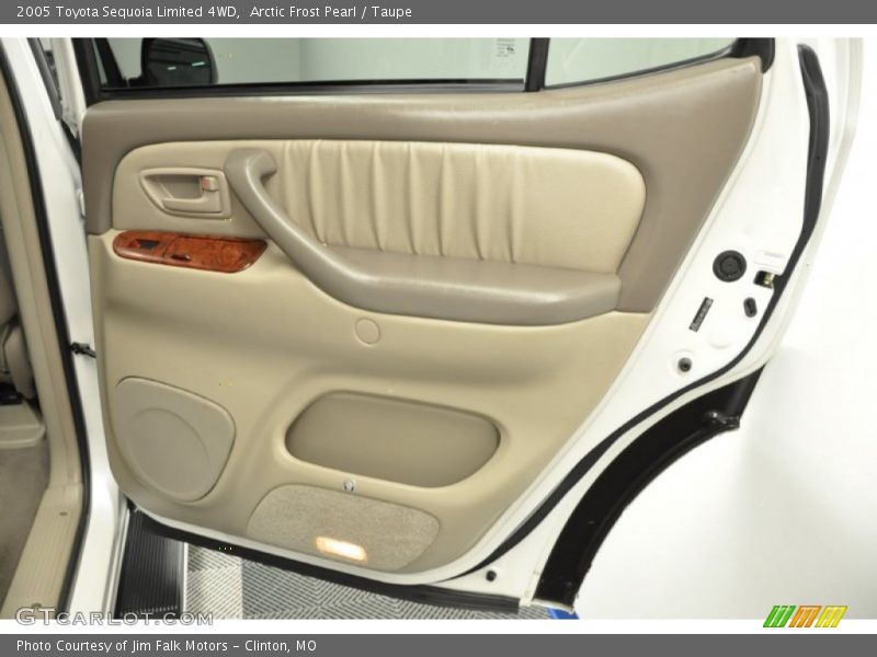 Arctic Frost Pearl / Taupe 2005 Toyota Sequoia Limited 4WD