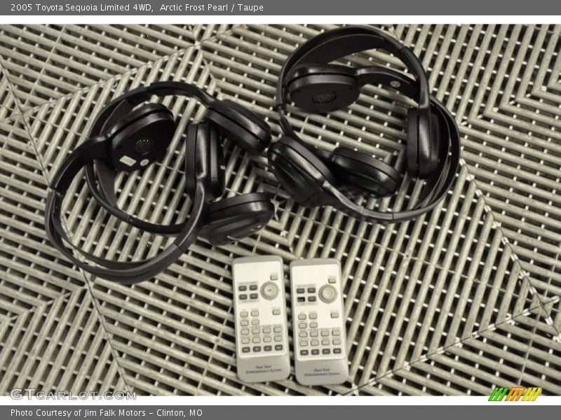 Arctic Frost Pearl / Taupe 2005 Toyota Sequoia Limited 4WD