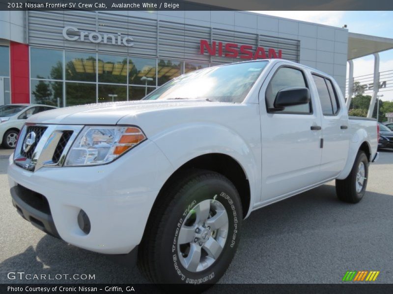 Avalanche White / Beige 2012 Nissan Frontier SV Crew Cab