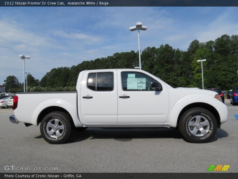 Avalanche White / Beige 2012 Nissan Frontier SV Crew Cab