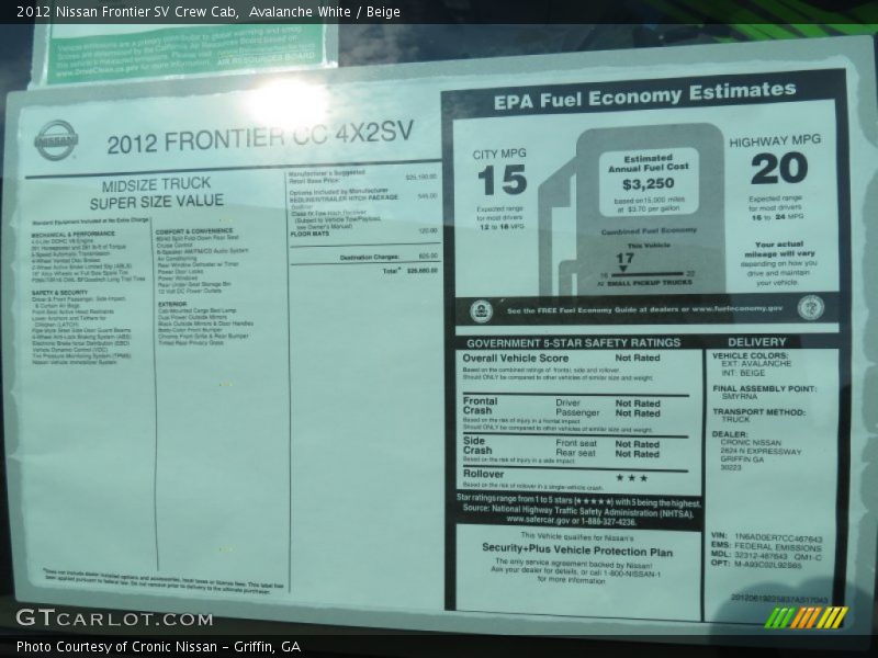 Avalanche White / Beige 2012 Nissan Frontier SV Crew Cab
