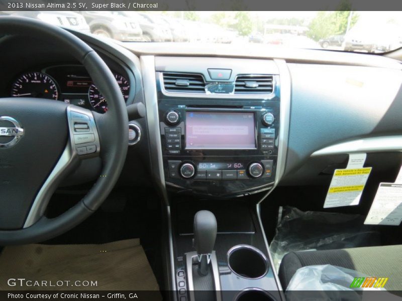 Super Black / Charcoal 2013 Nissan Altima 2.5 SV
