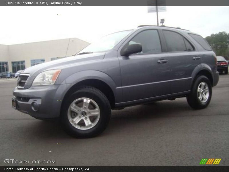 Alpine Gray / Gray 2005 Kia Sorento LX 4WD