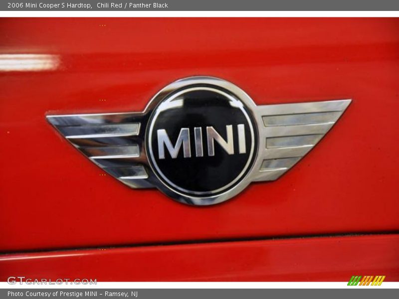 Chili Red / Panther Black 2006 Mini Cooper S Hardtop