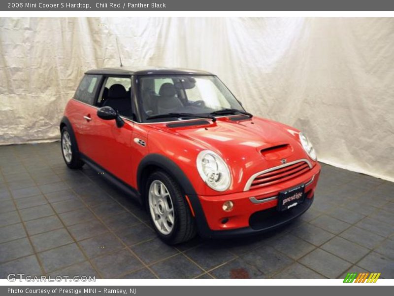 Chili Red / Panther Black 2006 Mini Cooper S Hardtop
