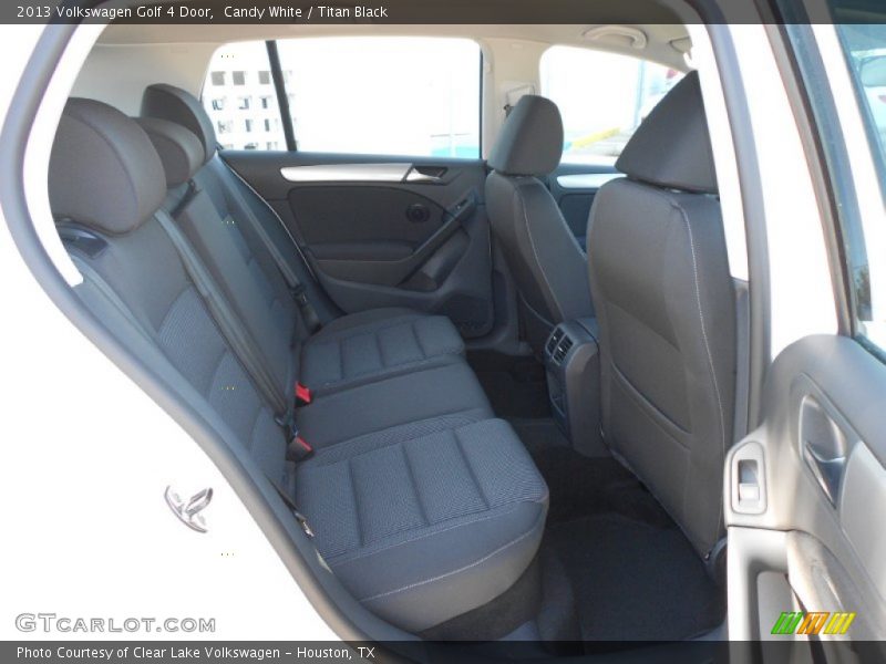 Candy White / Titan Black 2013 Volkswagen Golf 4 Door