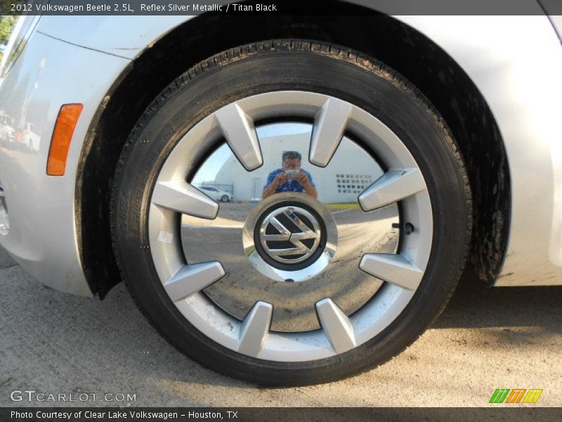 Reflex Silver Metallic / Titan Black 2012 Volkswagen Beetle 2.5L