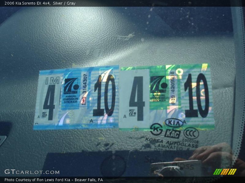 Silver / Gray 2006 Kia Sorento EX 4x4