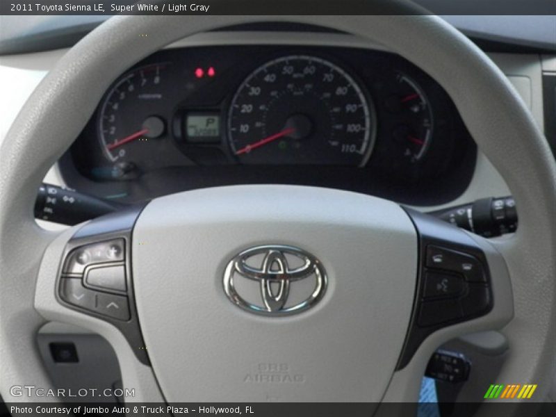 Super White / Light Gray 2011 Toyota Sienna LE