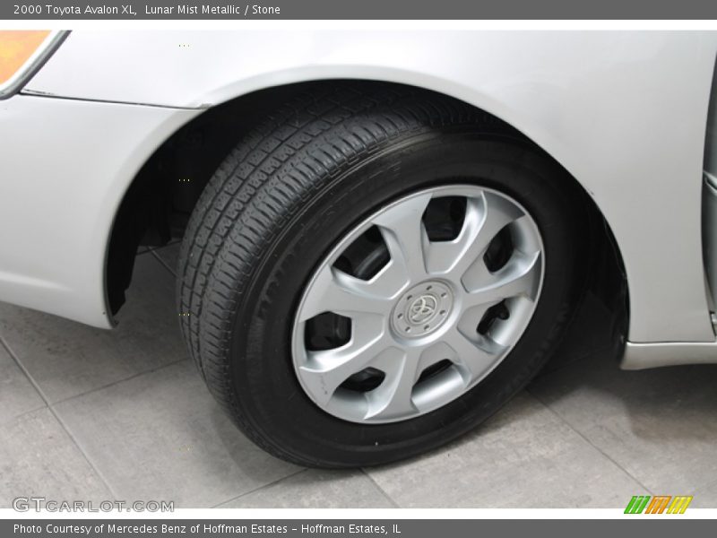 Lunar Mist Metallic / Stone 2000 Toyota Avalon XL