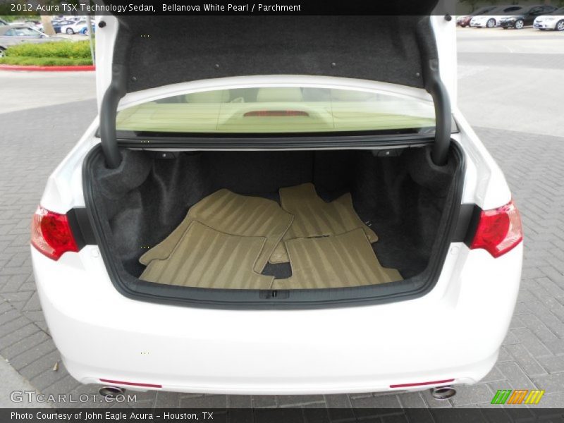 Bellanova White Pearl / Parchment 2012 Acura TSX Technology Sedan