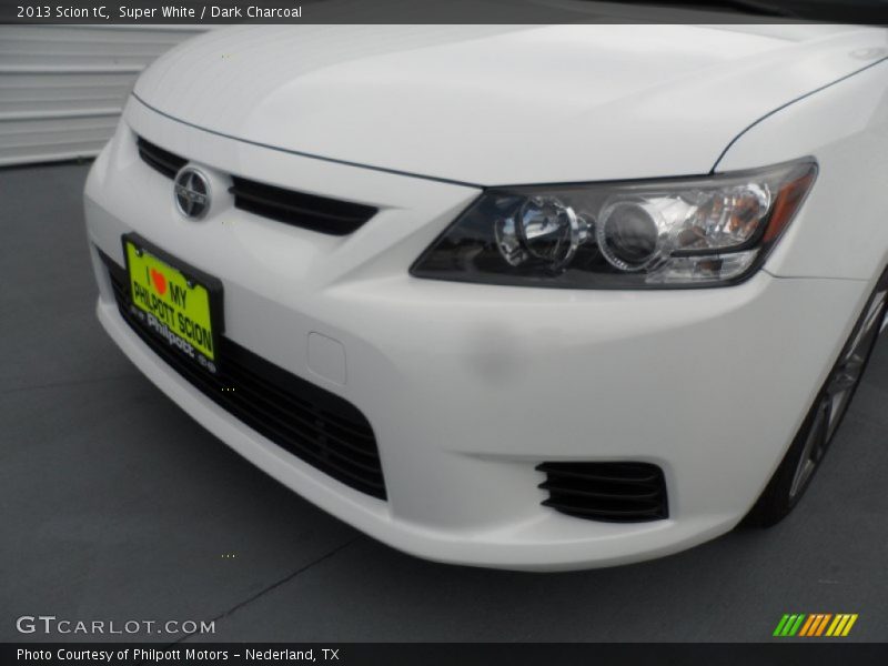 Super White / Dark Charcoal 2013 Scion tC