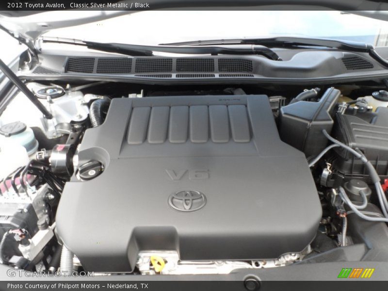 Classic Silver Metallic / Black 2012 Toyota Avalon