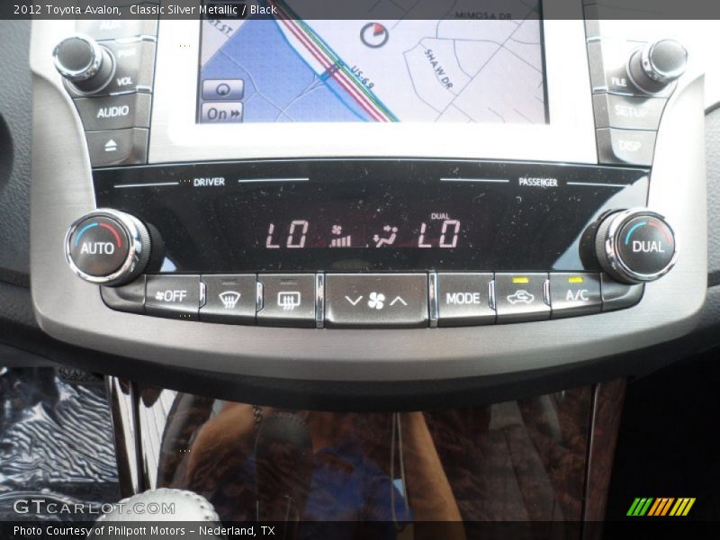 Classic Silver Metallic / Black 2012 Toyota Avalon