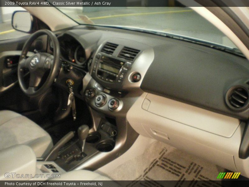 Classic Silver Metallic / Ash Gray 2009 Toyota RAV4 4WD