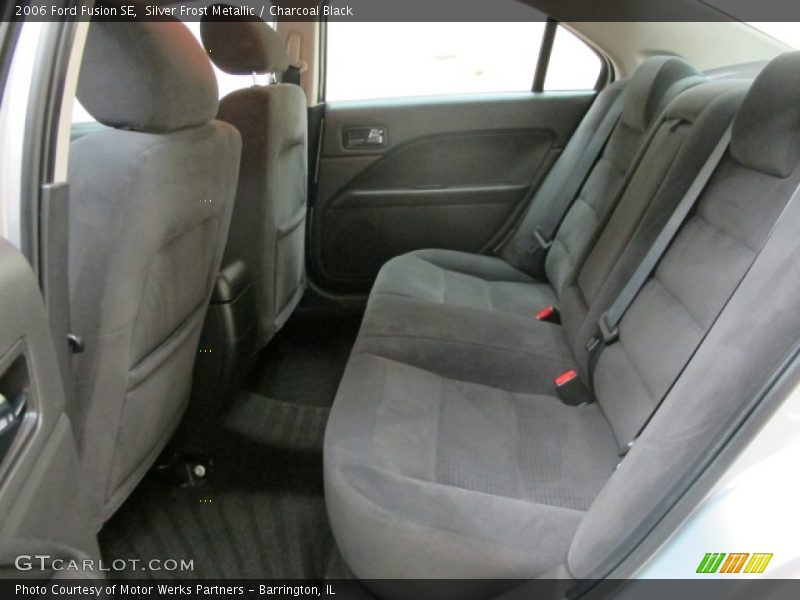 Silver Frost Metallic / Charcoal Black 2006 Ford Fusion SE