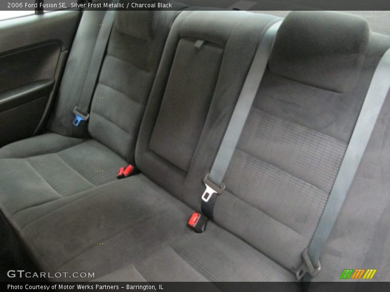 Silver Frost Metallic / Charcoal Black 2006 Ford Fusion SE