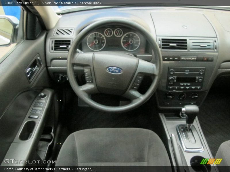 Silver Frost Metallic / Charcoal Black 2006 Ford Fusion SE