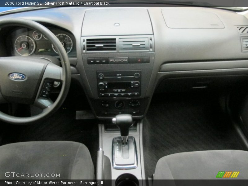 Silver Frost Metallic / Charcoal Black 2006 Ford Fusion SE