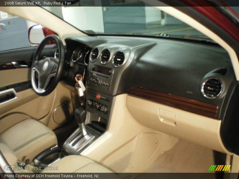 Ruby Red / Tan 2008 Saturn VUE XR
