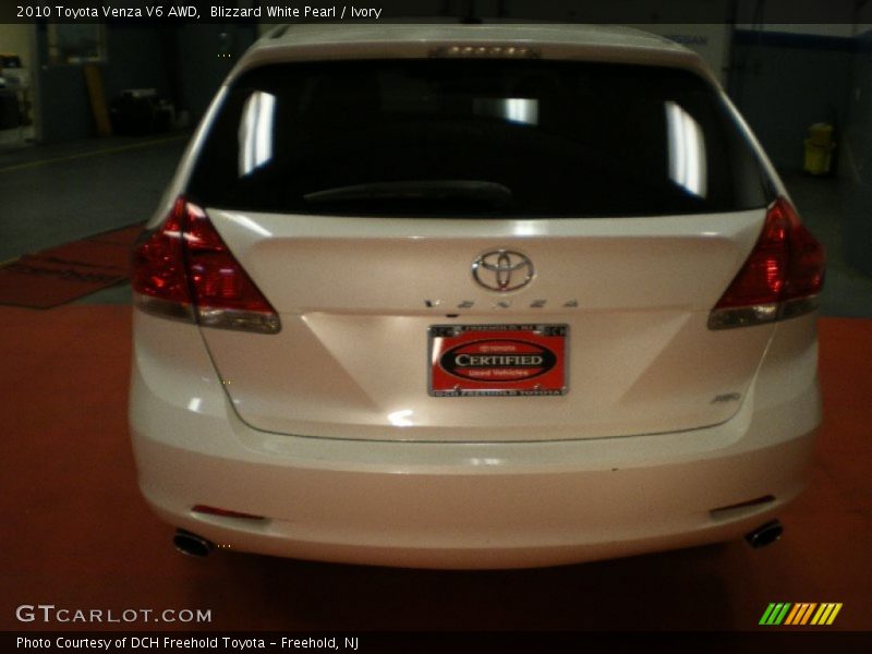 Blizzard White Pearl / Ivory 2010 Toyota Venza V6 AWD