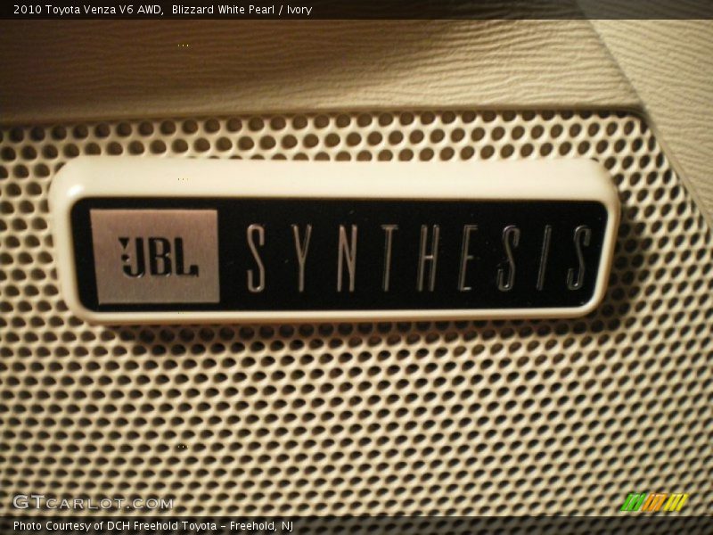 Blizzard White Pearl / Ivory 2010 Toyota Venza V6 AWD