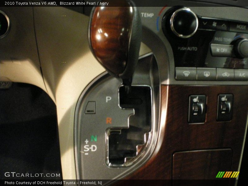 Blizzard White Pearl / Ivory 2010 Toyota Venza V6 AWD