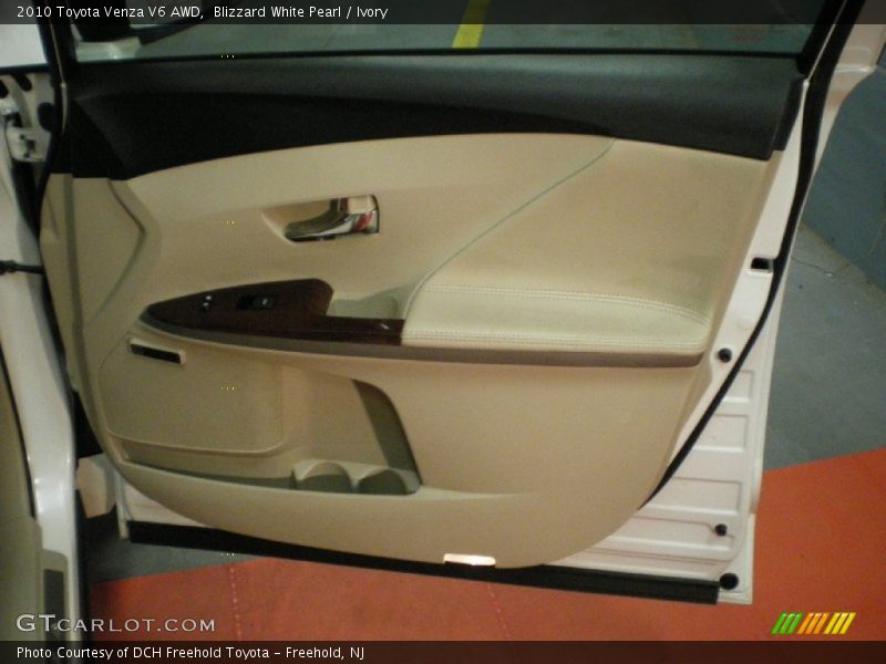 Blizzard White Pearl / Ivory 2010 Toyota Venza V6 AWD