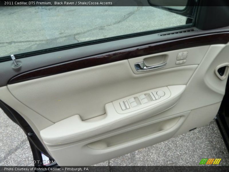 Black Raven / Shale/Cocoa Accents 2011 Cadillac DTS Premium