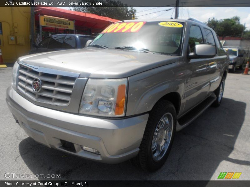 Silver Sand / Shale 2002 Cadillac Escalade EXT AWD