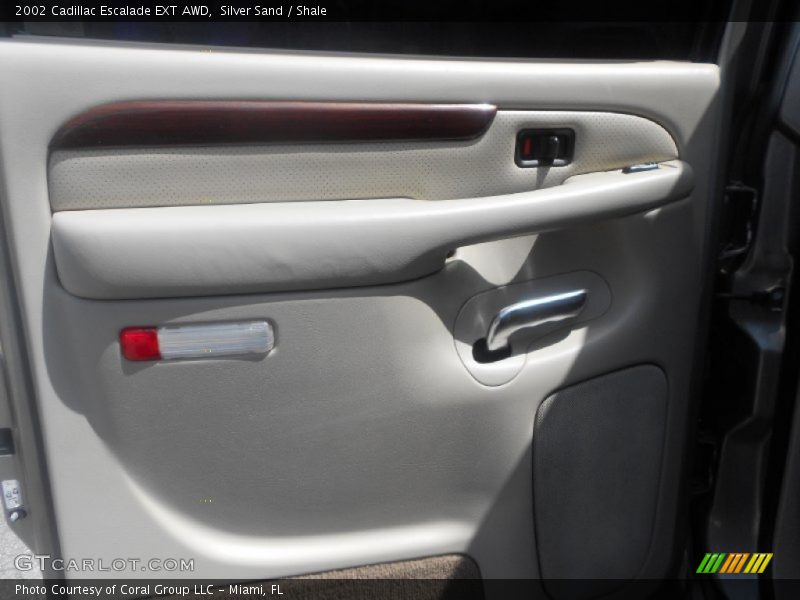 Silver Sand / Shale 2002 Cadillac Escalade EXT AWD